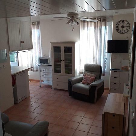 Albasud - Appartement Meuble Avec Terrasse - Salses Le Chateau 66 Exteriör bild