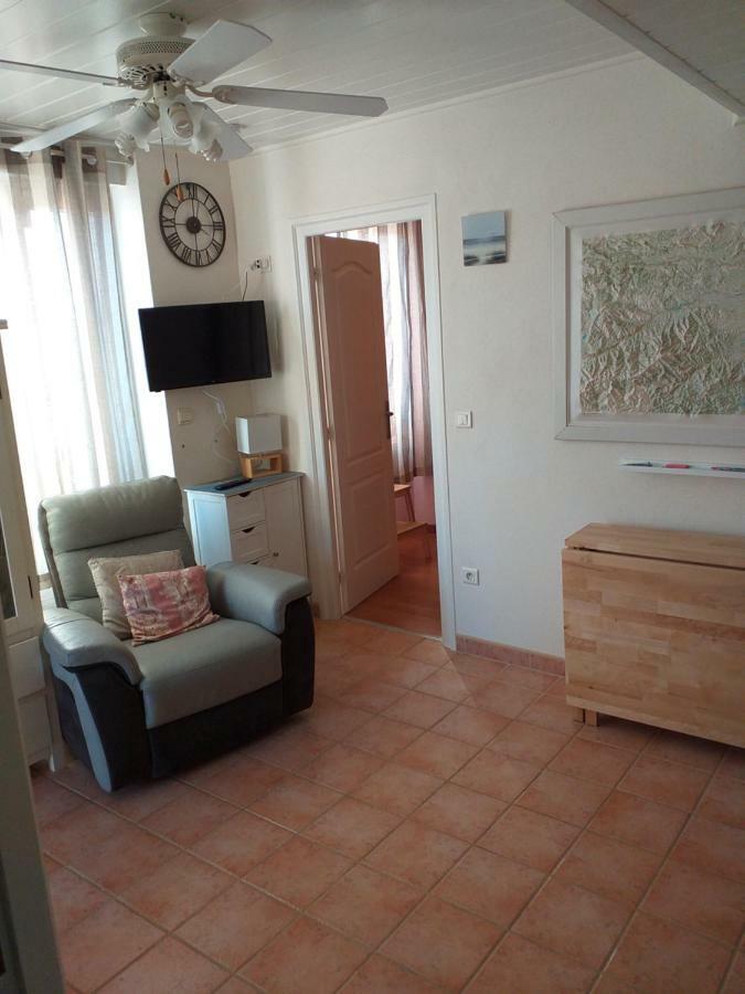 Albasud - Appartement Meuble Avec Terrasse - Salses Le Chateau 66 Exteriör bild